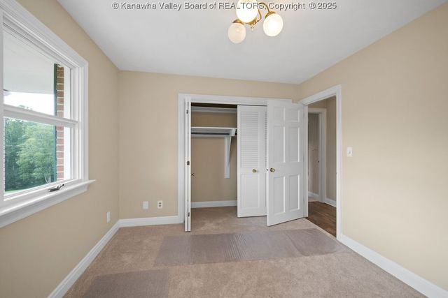 3 Lou's Drive, Elkview, WV 25071