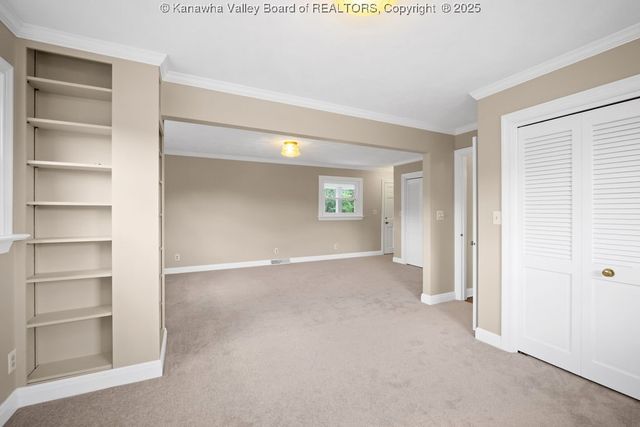 3 Lou's Drive, Elkview, WV 25071