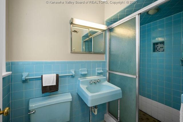 3 Lou's Drive, Elkview, WV 25071