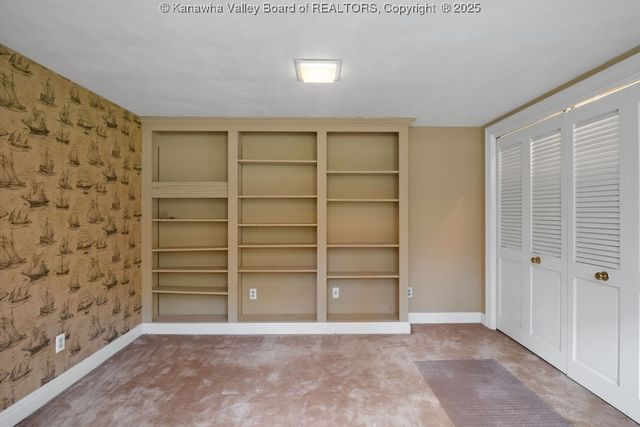 3 Lou's Drive, Elkview, WV 25071