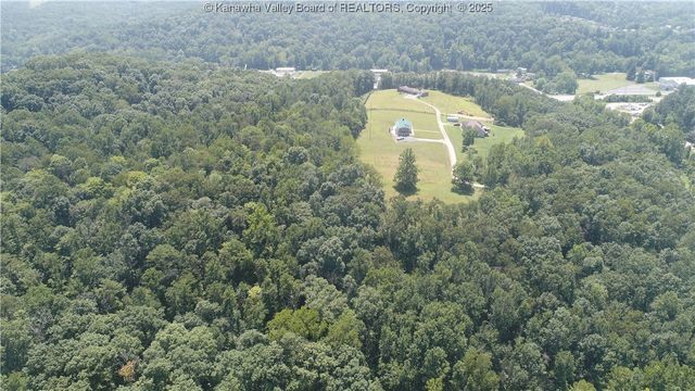 3 Lou's Drive, Elkview, WV 25071