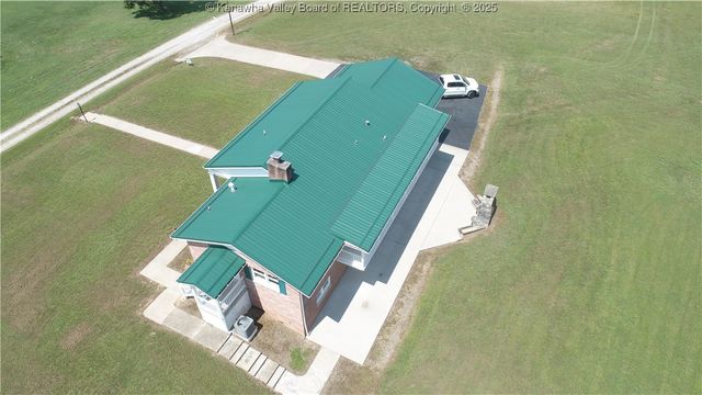 3 Lou's Drive, Elkview, WV 25071