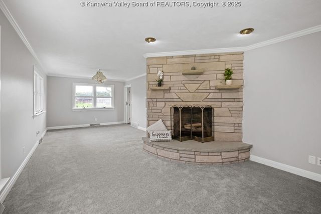 3 Lou's Drive, Elkview, WV 25071