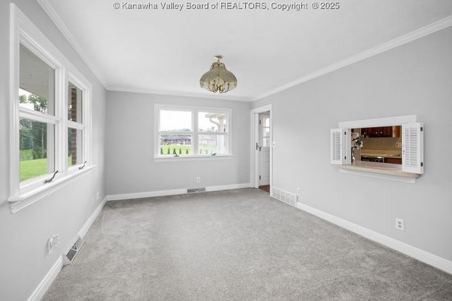 3 Lou's Drive, Elkview, WV 25071