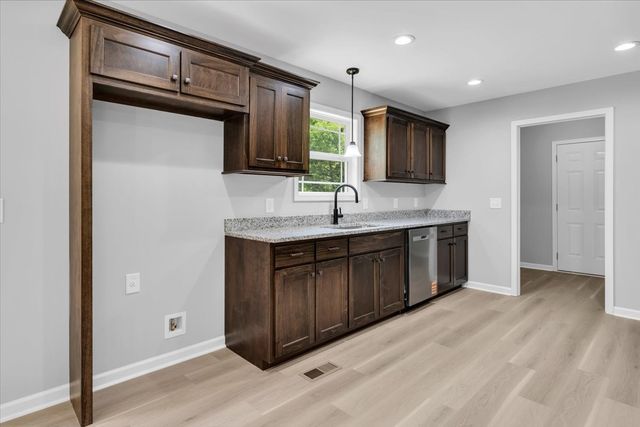 314 Spring St, Wartrace, TN 37183
