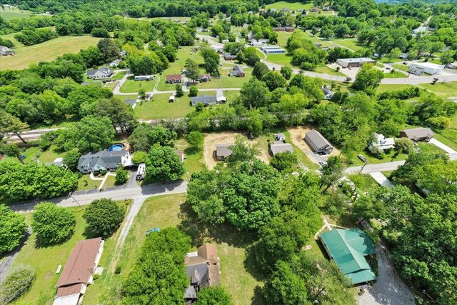 314 Spring St, Wartrace, TN 37183