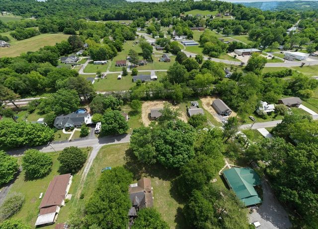 314 Spring St, Wartrace, TN 37183