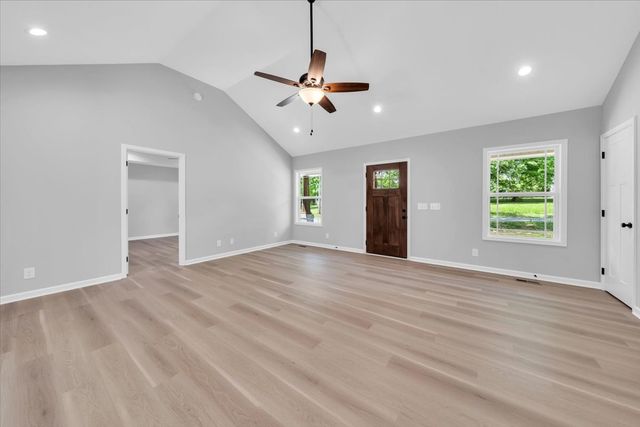 314 Spring St, Wartrace, TN 37183