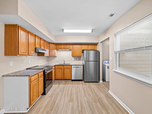 416 Myrtlewood Circle, Jacksonville, NC 28546