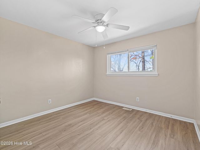 416 Myrtlewood Circle, Jacksonville, NC 28546