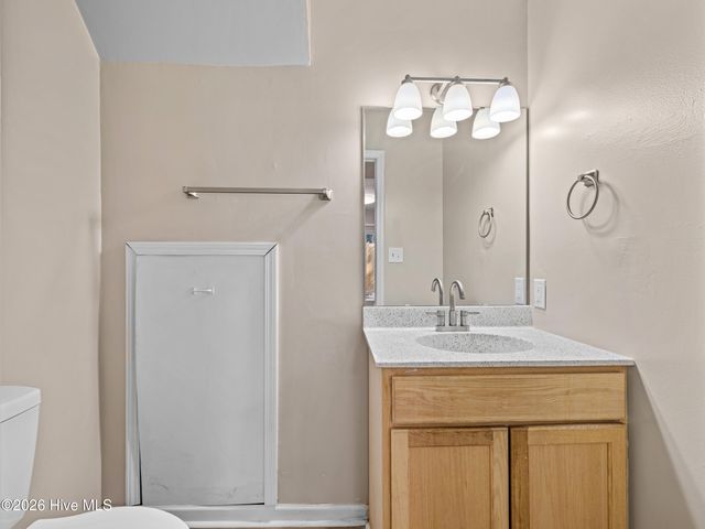 416 Myrtlewood Circle, Jacksonville, NC 28546