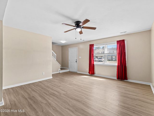 416 Myrtlewood Circle, Jacksonville, NC 28546