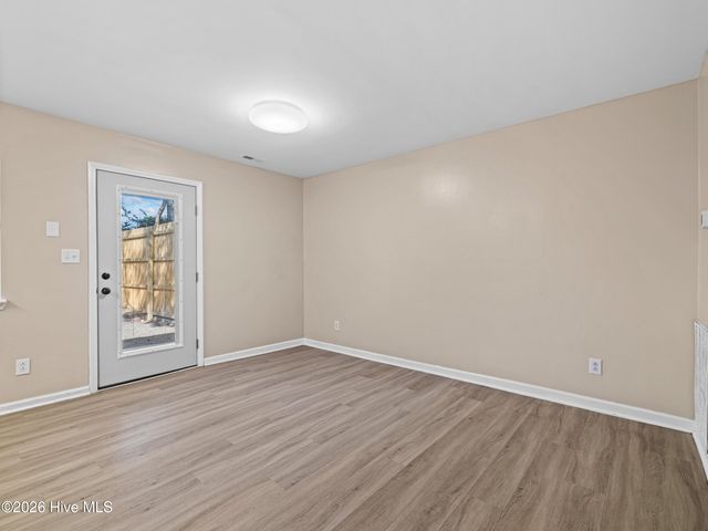 416 Myrtlewood Circle, Jacksonville, NC 28546