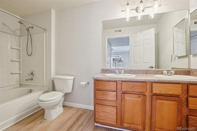 10096 E Carolina Place 202, Aurora, CO 80247