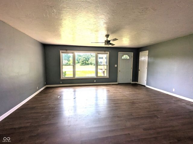674 W 300 N, Anderson, IN 46011
