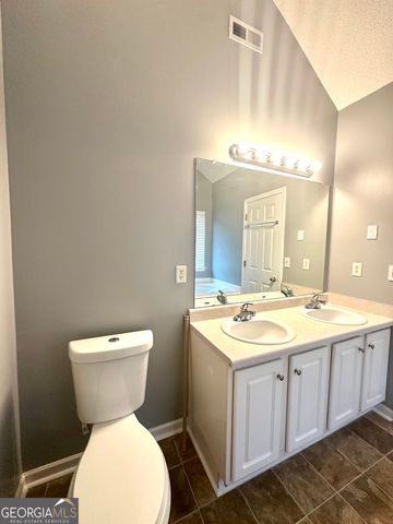 1630 Isleworth Circle, Atlanta, GA 30349