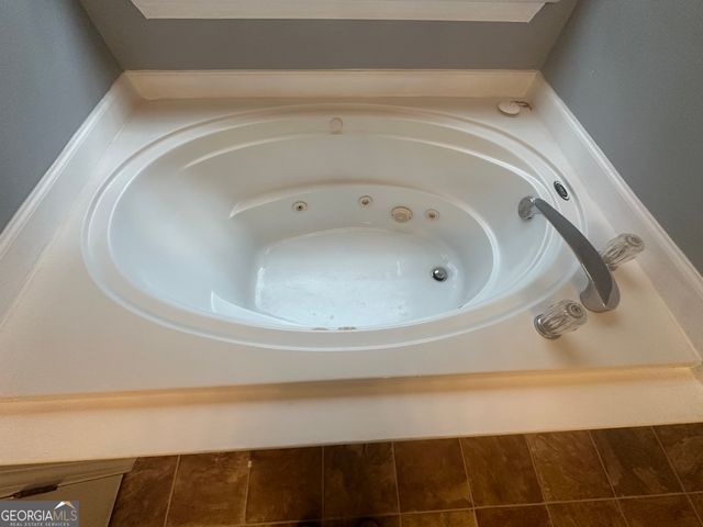 1630 Isleworth Circle, Atlanta, GA 30349