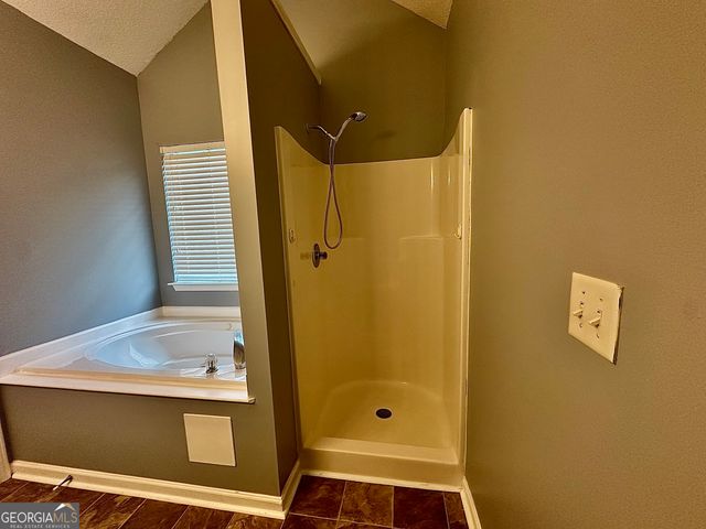 1630 Isleworth Circle, Atlanta, GA 30349