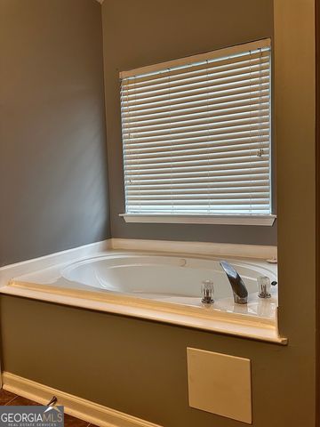 1630 Isleworth Circle, Atlanta, GA 30349