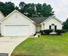 1630 Isleworth Circle, Atlanta, GA 30349