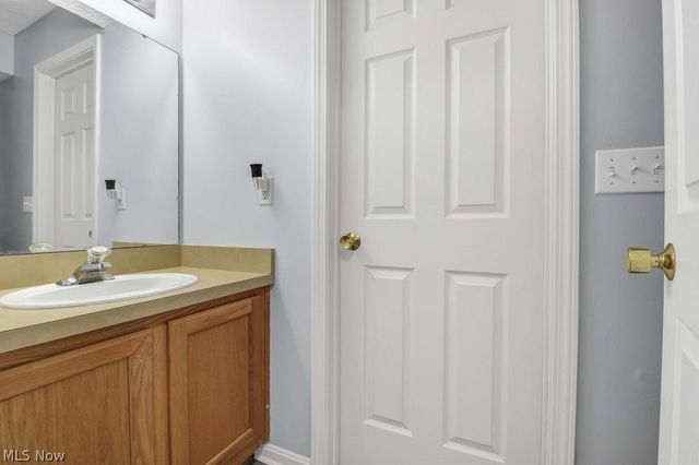 6804 Meadow Lane, Middleburg Heights, OH 44130