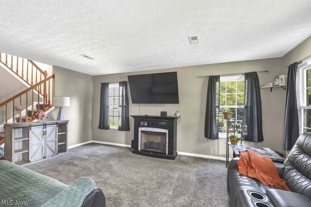 6804 Meadow Lane, Middleburg Heights, OH 44130