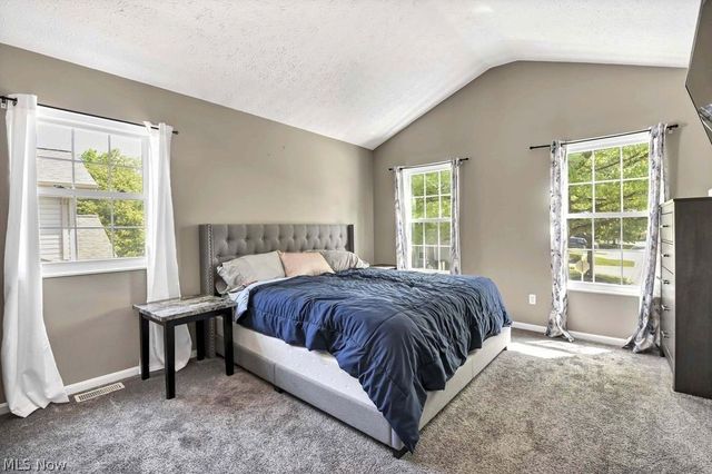 6804 Meadow Lane, Middleburg Heights, OH 44130