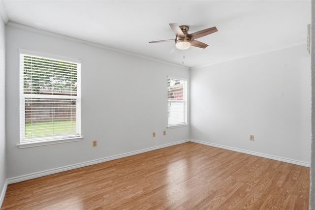 1122 Hidden Creek Drive, Mansfield, TX 76063