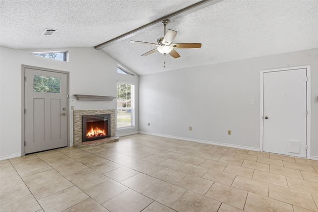 1122 Hidden Creek Drive, Mansfield, TX 76063