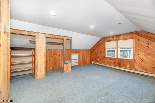 53 Walnut St, Wantage Twp., NJ 07461