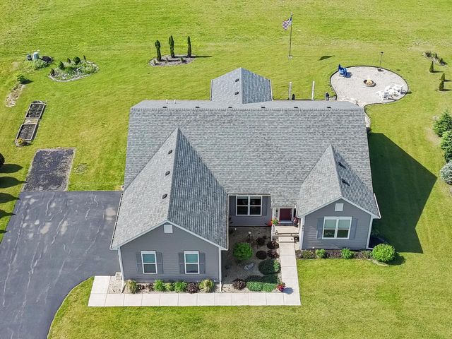 463 Chasefield DRIVE, Williams Bay, WI 53191