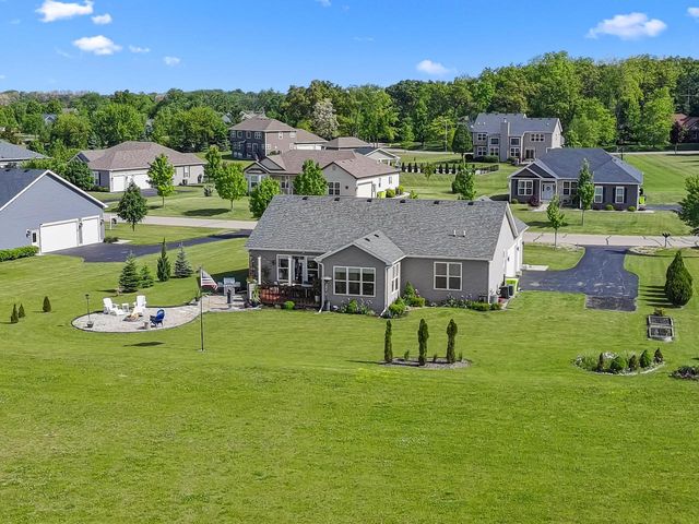 463 Chasefield DRIVE, Williams Bay, WI 53191