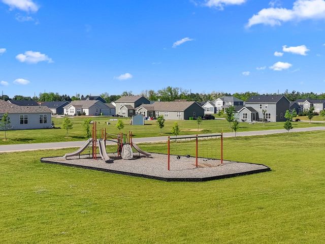 463 Chasefield DRIVE, Williams Bay, WI 53191