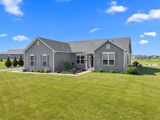 463 Chasefield DRIVE, Williams Bay, WI 53191