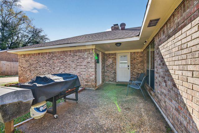 401 N Dresden Circle, Shreveport, LA 71115