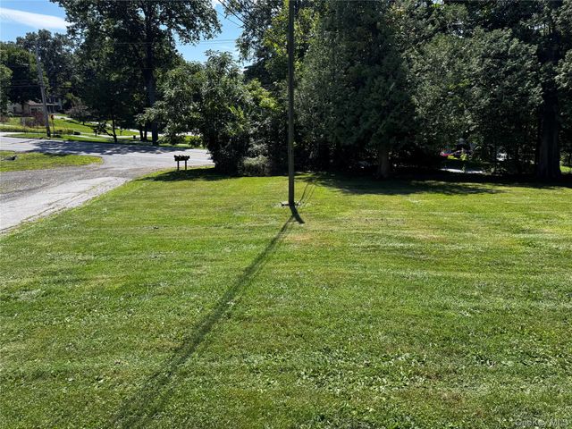 289 Myers Corners Road 1, Wappingers Falls, NY 12590