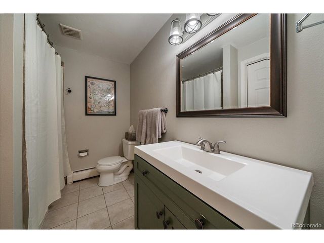 18226 W 3rd Pl 4, Golden, CO 80401