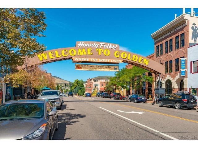 18226 W 3rd Pl 4, Golden, CO 80401