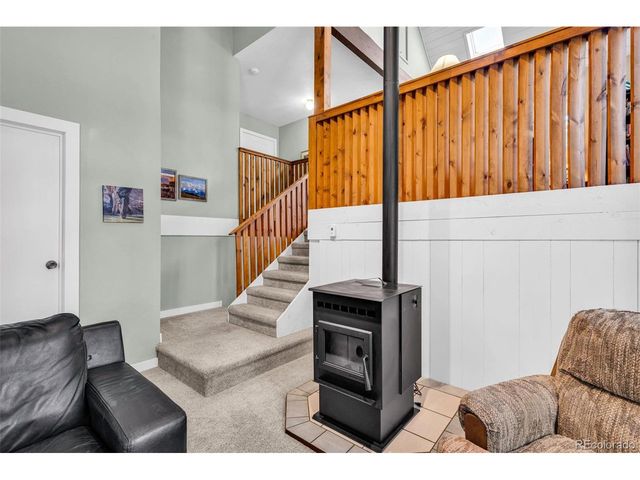 453 Black Fawn Ln, Westcliffe, CO 81252