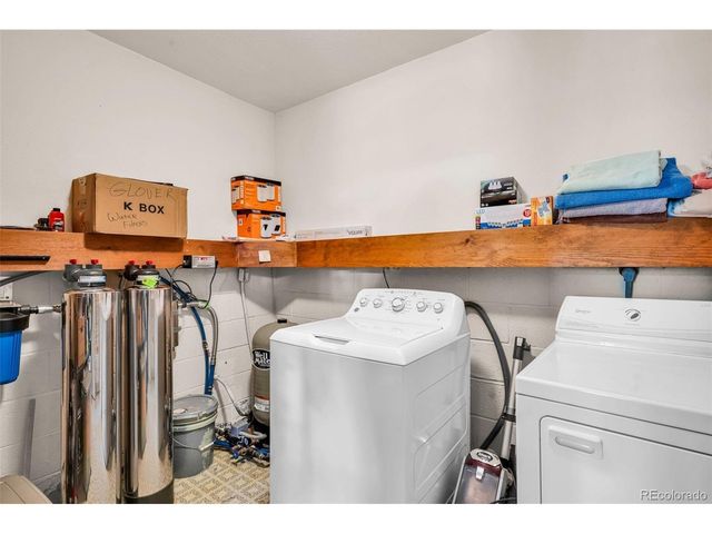 453 Black Fawn Ln, Westcliffe, CO 81252