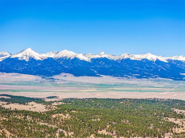 453 Black Fawn Ln, Westcliffe, CO 81252