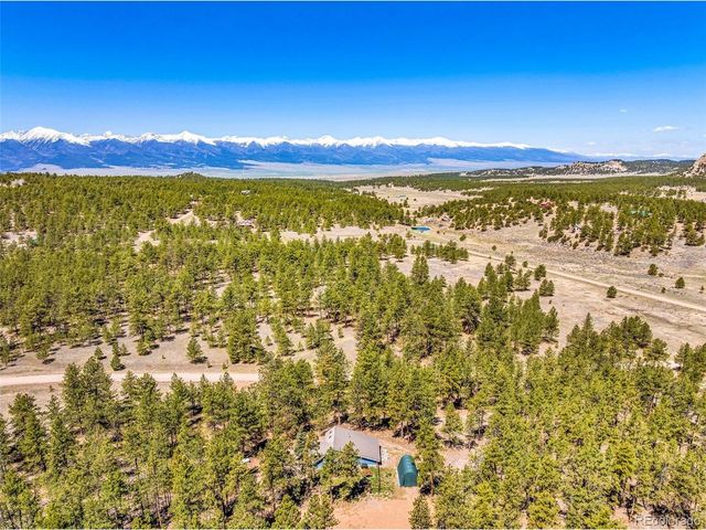 453 Black Fawn Ln, Westcliffe, CO 81252