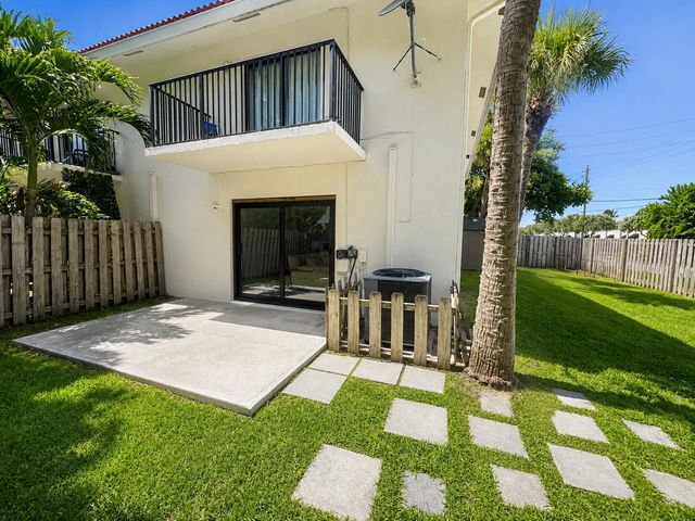 248 Avenue L, Delray Beach, FL 33483
