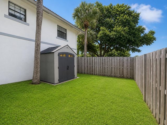 248 Avenue L, Delray Beach, FL 33483