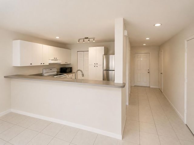 248 Avenue L, Delray Beach, FL 33483