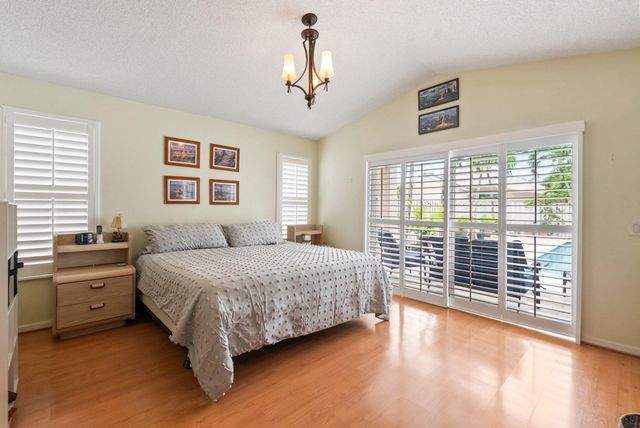 1102 Hickory Way, Weston, FL 33327