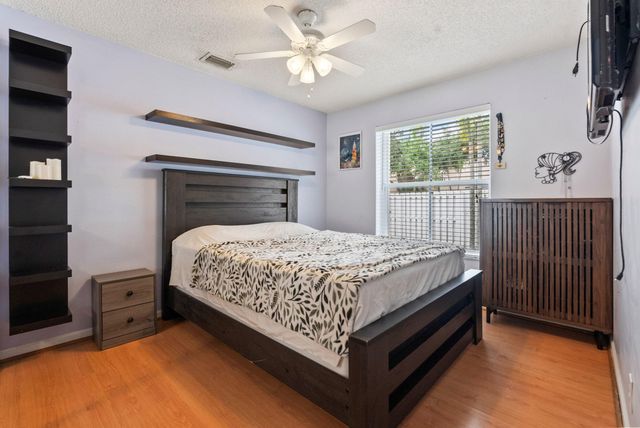 1102 Hickory Way, Weston, FL 33327