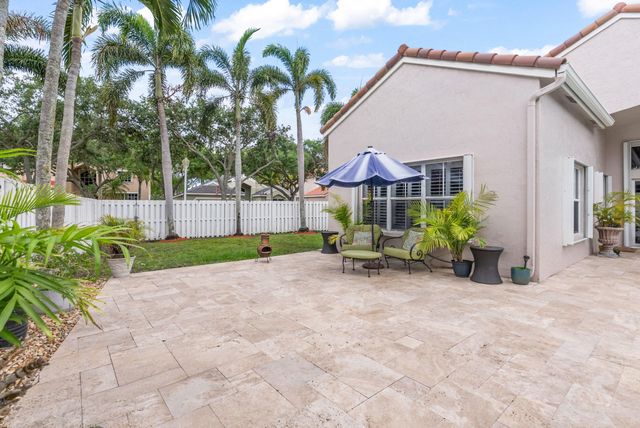 1102 Hickory Way, Weston, FL 33327