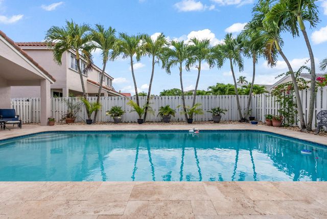 1102 Hickory Way, Weston, FL 33327