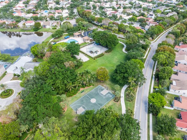 1102 Hickory Way, Weston, FL 33327